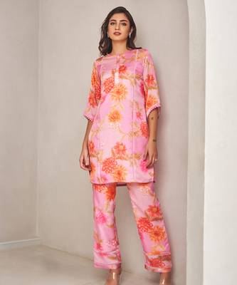 Lavender satin floral printed kurta with pant 1