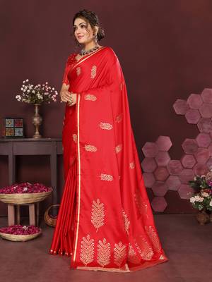 red Satin silk floral motifs zari weaving banarasi saree 3