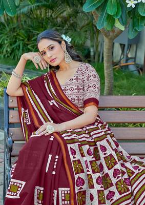 Maroon mulmul cotton printed zari border saree with unstitched blouse piece 3