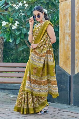 green cotton printed zari border saree with unstitched blouse
