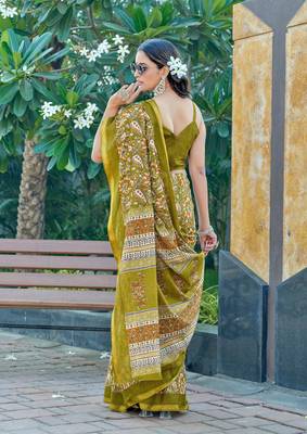 green cotton printed zari border saree with unstitched blouse 2