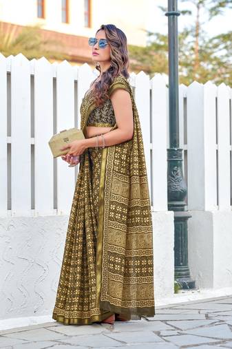 Green mulmul cotton printed zari border saree with unstitched printed blouse piece