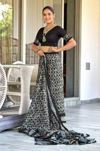 Black soft cotton hand block batik print saree with matching blouse piece-ready to wear