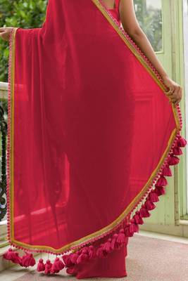 Red soft cotton solid lace work saree with matching blouse piece 2