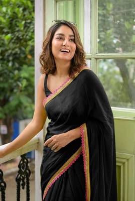 Black soft cotton solid lace work saree with matching blouse piece 3