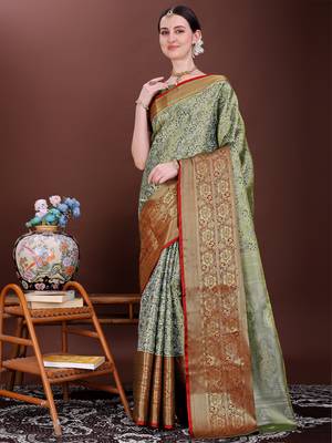 Dark green zari woven silk blend saree 2