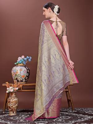 Purple zari woven silk blend saree 5