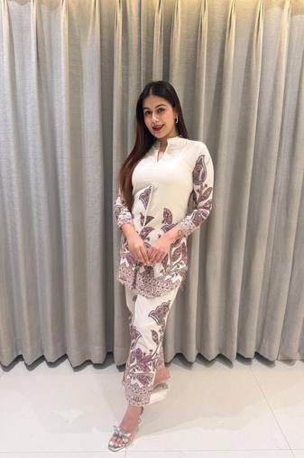White printed cotton raya angel co ord sets