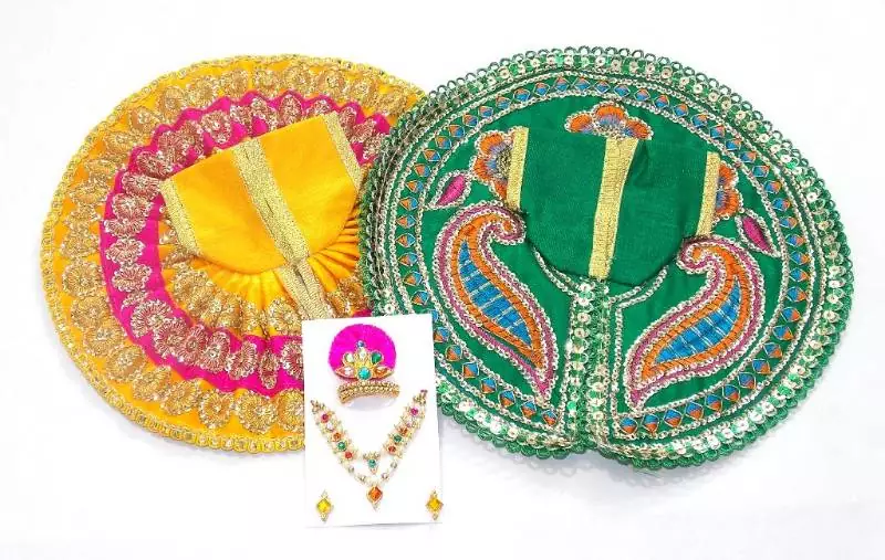 8'' Zari And Thread Work Poshak And Shringar