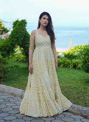 White printed rayon gown 4