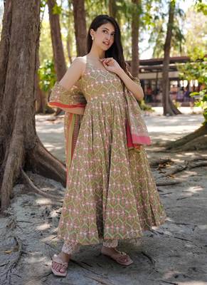 Green printed muslin palazzo Suit 2
