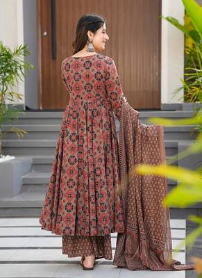 Brown printed muslin palazzo Suit 2