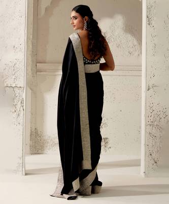 Black silk plain saree with gota Edging 5