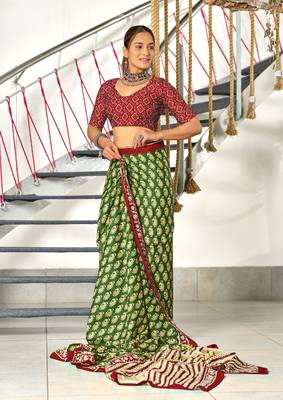 ready made green cotton saree with block print blouse 3
