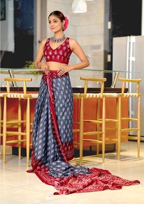 pre draped grey cotton saree with block print blouse 3