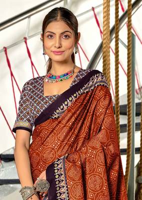 ready made red cotton saree with block print blouse 4