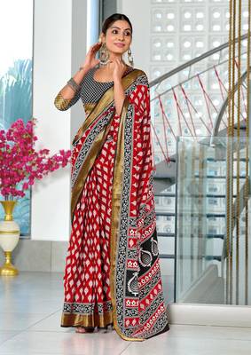 pre draped red cotton block printed saree with contrast blouse piece 1
