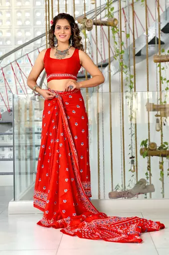 ready made red mulmul cotton saree with block print blouse