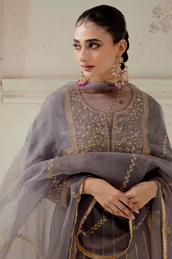 Grey silk blend hand embroidered kurta Set