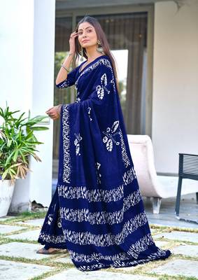 pre-stitched blue mulmul cotton saree with block print blouse 2
