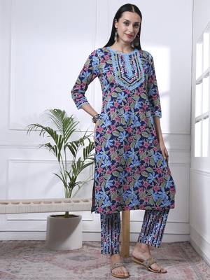 indigo blue lace work cotton straight kurta trouser dupatta set 5