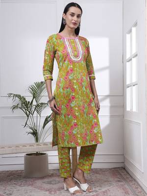 green floral print straight kurta trouser dupatta set 5