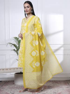yellow pure cotton floral print zari work straight kurta set 2