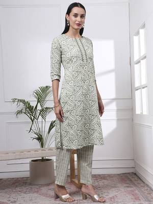 green pure cotton ethnic motifs straight kurta trouser dupatta set 5