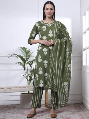 green pure cotton floral,thread work kurta dupatta pant set 1