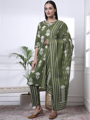 green pure cotton floral,thread work kurta dupatta pant set 2