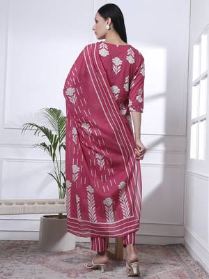 pink pure cotton floral,thread work kurta dupatta pant set 3