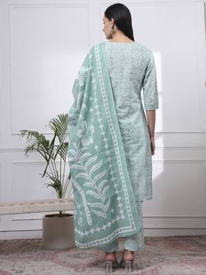 green pure cotton ethnic motifs thread work kurta dupatta pant set 3