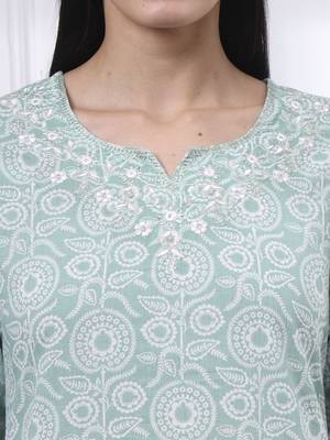 green pure cotton ethnic motifs thread work kurta dupatta pant set 4