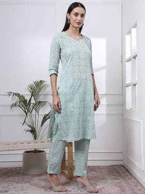 green pure cotton ethnic motifs thread work kurta dupatta pant set 5