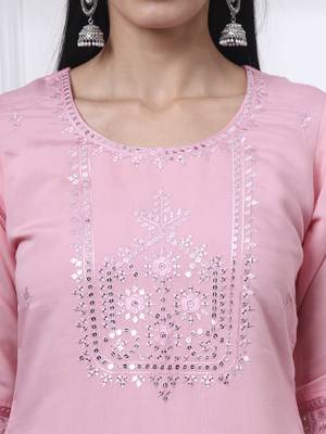slik blend pink straight kurta dupatta pant set  4