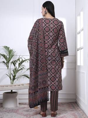 black ethnic motifs straight kurta trouser dupatta set 3