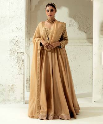 Plain Gold Silk Blend Lehenga With Embroidered Dupatta 1