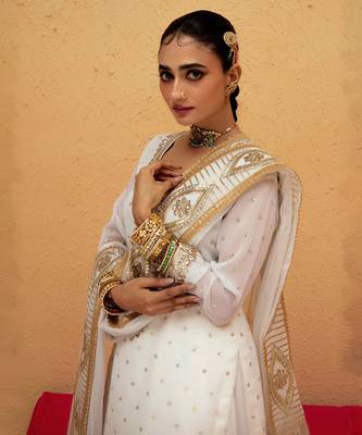 White Georgette Gota Dori Embroidered Lehenga 2