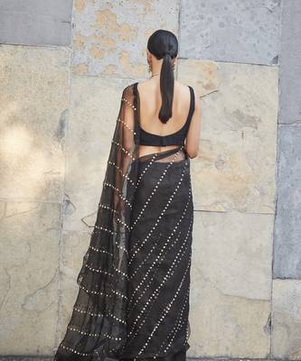 Black silk saree with squins embroidery 4