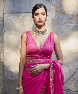 Fuschia pink silk zari woven embroidered saree 3
