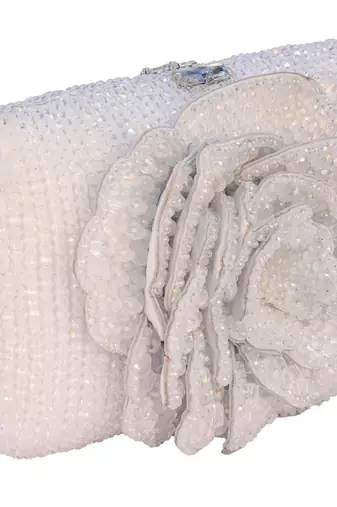 White bloom  clutch