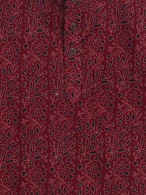 Maroon cotton half sleeves printed mandarin collar style short kurta 4