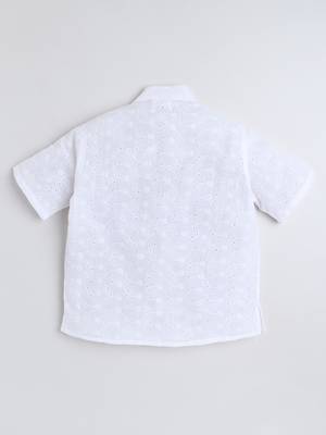 White cotton half sleeves hakoba work mandarin collar style short kurta 3
