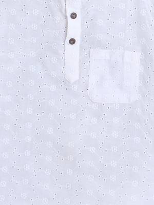 White cotton half sleeves hakoba work mandarin collar style short kurta 4