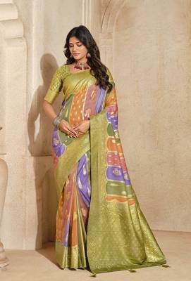 Light green weaving silk blend saree 1