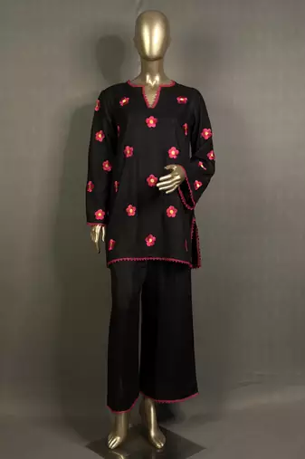 Black embroidered kurta set