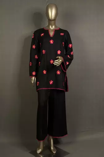 Black embroidered kurta set