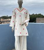 Off white embroidered kurta set