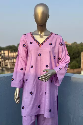 Lavendar embroidered kurta set