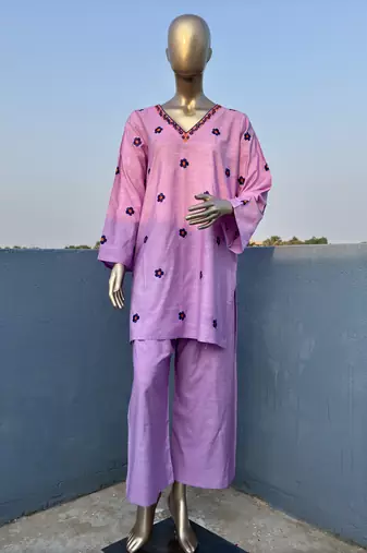 Lavendar embroidered kurta set
